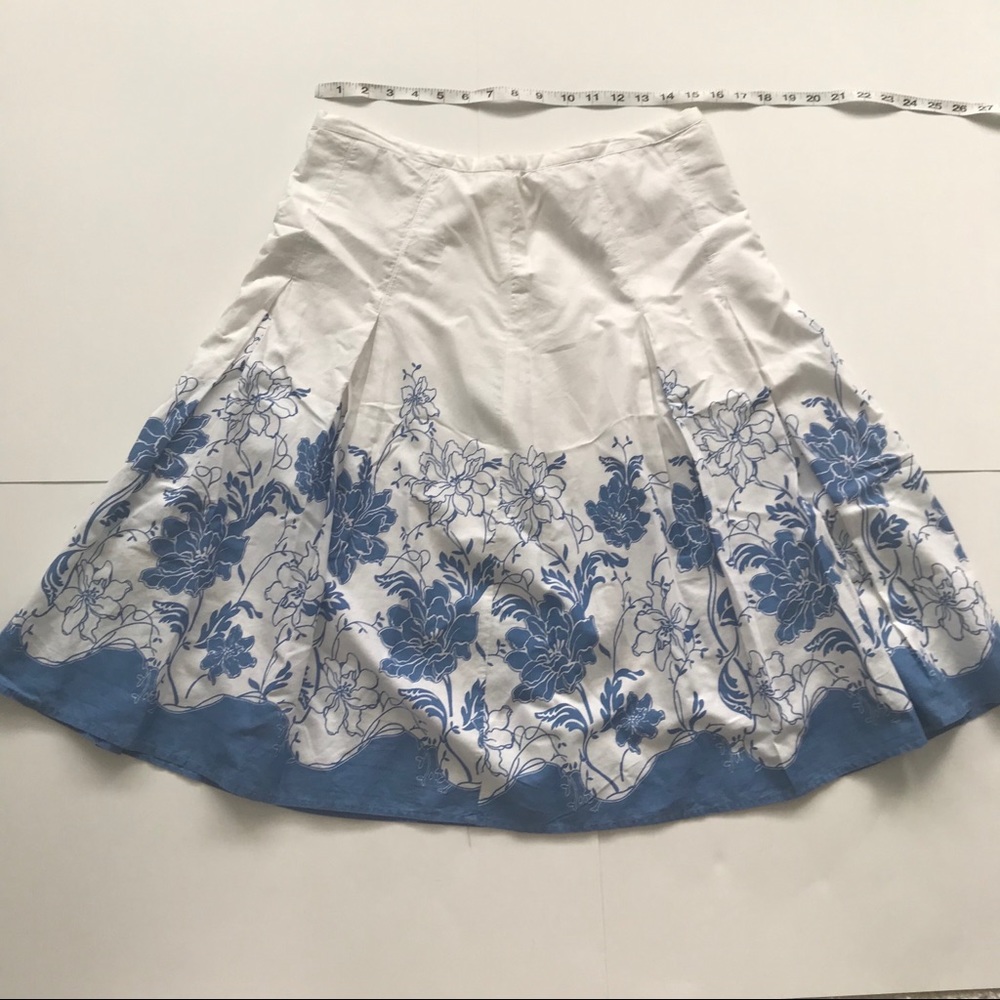Skirt - Picture 2 of 4